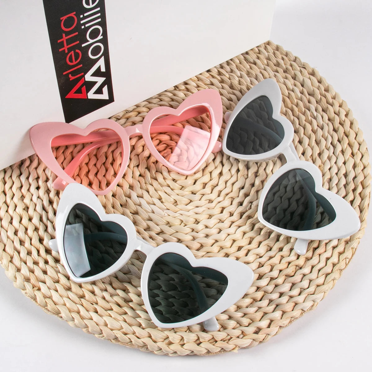 Heart-Shaped Bachelorette Party Sunglasses – Bridal Shower & Hen Party Bridesmaid Gifts